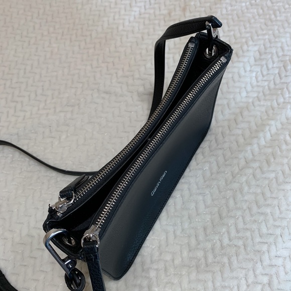 Calvin Klein Sonoma Bubble Lamb Novelty Messenger Crossbody - Picture 9 of 13